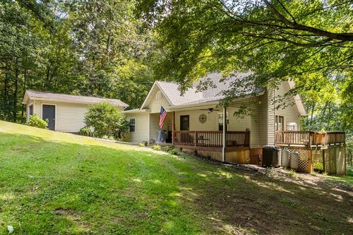 16131 Pocahontas Trl, Meadowview, VA, 24361-2707 | Card Image