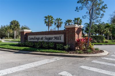 633 Mount Olympus Boulevard, Townhouse with 2 bedrooms, 2 bathrooms and null parking in New Smyrna Beach FL | Image 2