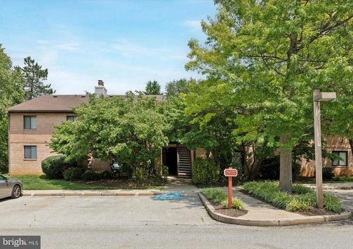 22-22 Le Forge Ct, CHESTERBROOK, PA, 19087-1221 | Card Image