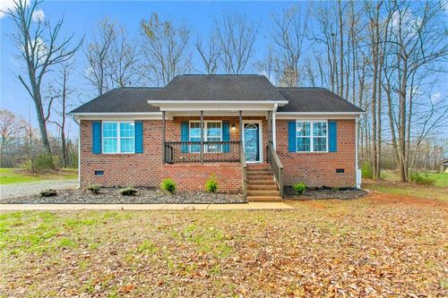 7510 Walking Stick Ln, Liberty, NC, 27298-8495 | Card Image