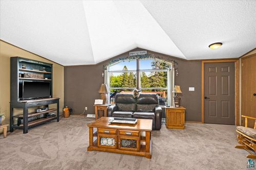 809 Scenic Dr, Two Harbors, MN, 55616 | Card Image