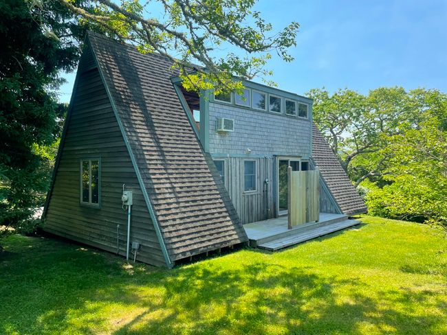 5 Ocean View Farm Rd, House other with 3 bedrooms, 2 bathrooms and null parking in Chilmark MA | Image 4