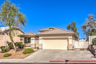 60 Blaven Drive, House other with 3 bedrooms, 2 bathrooms and null parking in Henderson NV | Image 3