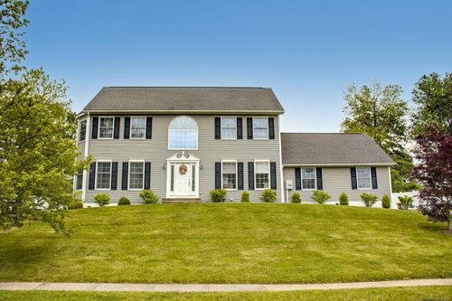 37 Apple Blossom Dr, Naugatuck, CT, 06770-3582 | Card Image