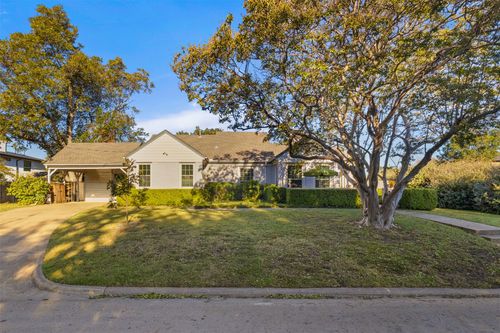 9461 Waterview Rd, Dallas, TX, 75218-2748 | Card Image