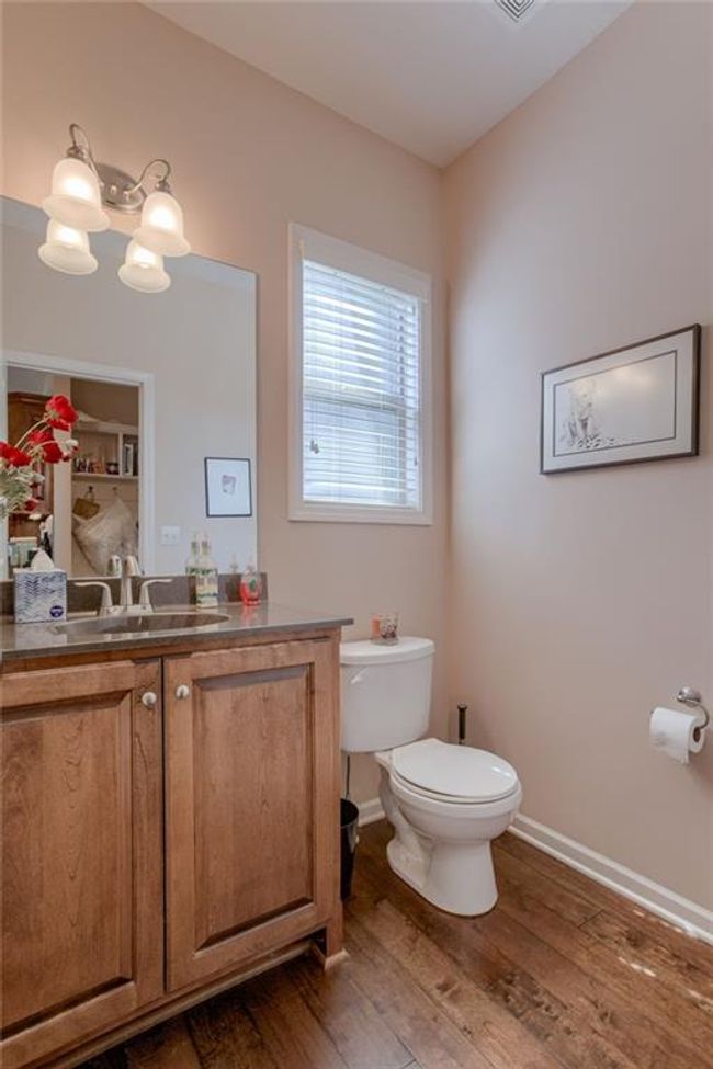 Powder Room | Image 12