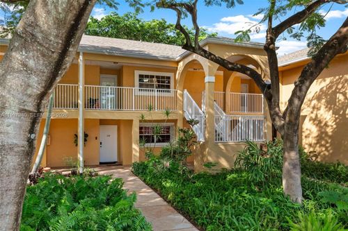 apt-b205-401 Se 10th St, Dania Beach, FL, 33004-4535 | Card Image