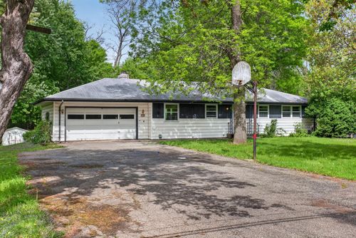 3724 Huntingdon Dr, Minnetonka, MN, 55305-4226 | Card Image
