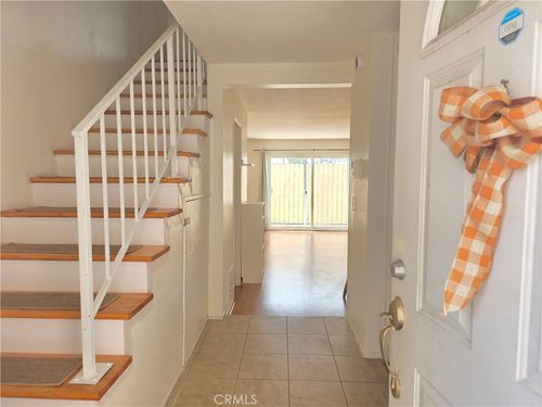 26c-719 N Eucalyptus Ave, Inglewood, CA, 90302-2258 | Card Image