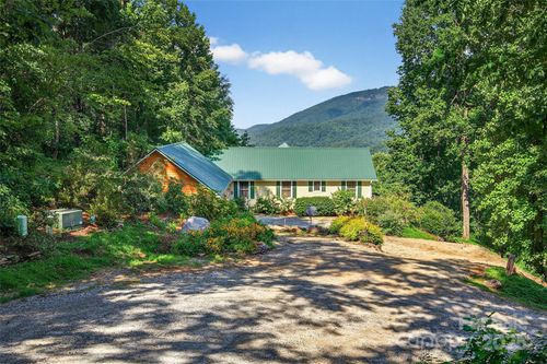 60 Wildflower Ln, Old Fort, NC, 28762-6863 | Card Image