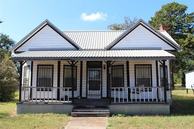 312 Howard Front and rear porches | Image 1