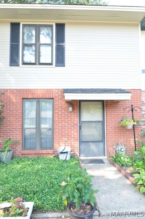 910 Peachtree Street, Prattville, AL, 36066 | Card Image