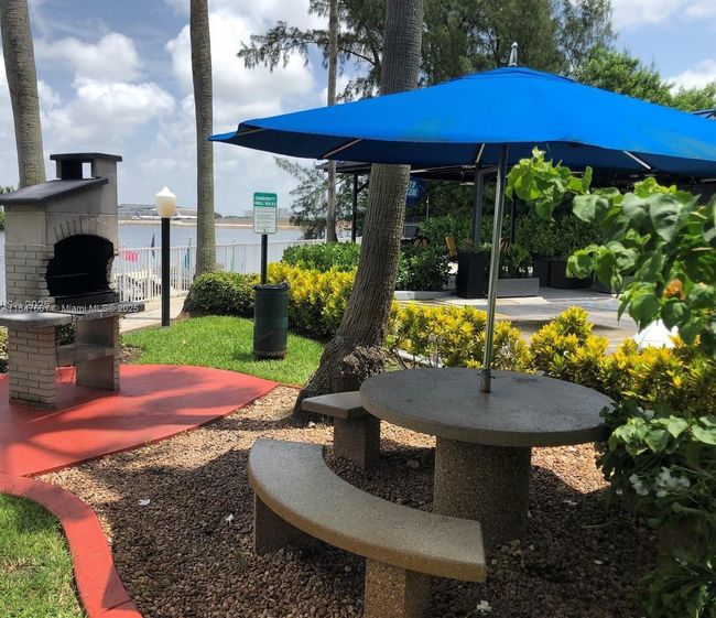 APT-802 - 5085 Nw 7 Th St, Home with 2 bedrooms, 2 bathrooms and null parking in Miami FL | Image 20