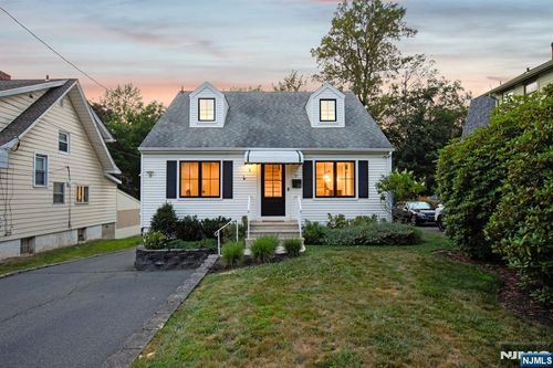 25 Ferndale Road, Caldwell, NJ, 07006 | Card Image