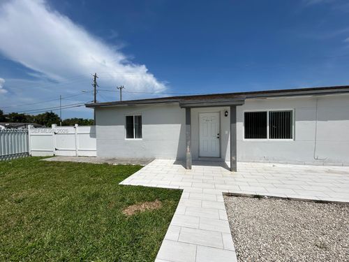 b-821 Nw 1st Avenue, Homestead, FL, 33030 | Card Image