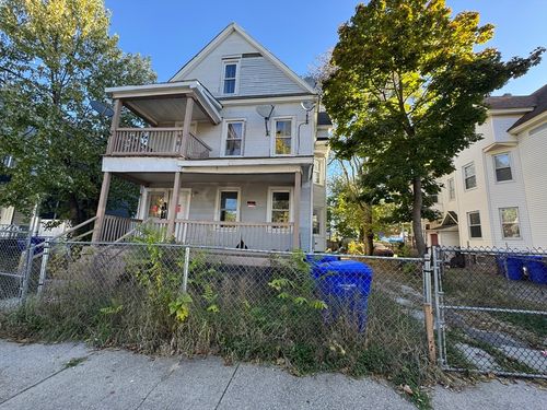 131 College St, Springfield, MA, 01109 | Card Image