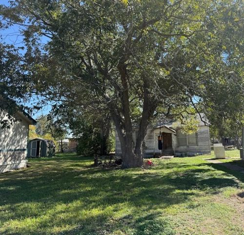 5 Ne Front St, Bartlett, TX, 76511 | Card Image