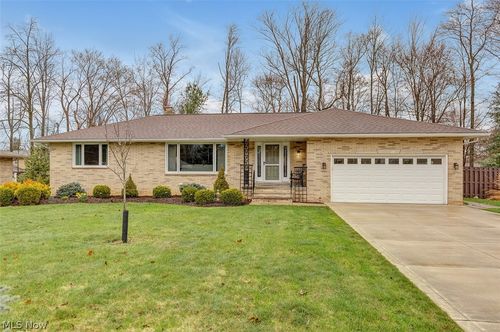 10152 Lynn Drive, North Royalton, OH, 44133 | Card Image