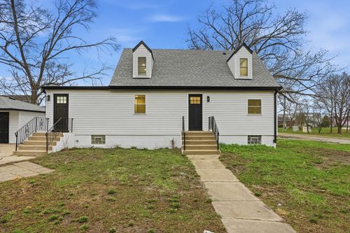 9442 S Octavia Ave, Bridgeview, IL, 60455-2112 | Card Image