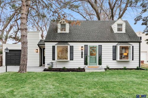 2132 S 37th St, Lincoln, NE, 68506-6017 | Card Image