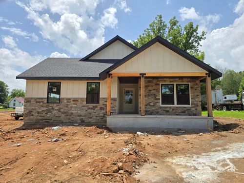 304 W Linn, Marionville, MO, 65705 | Card Image