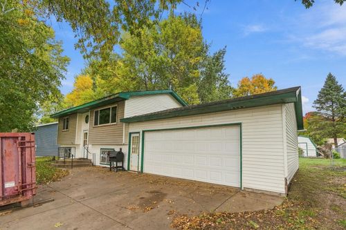 610 4th St W, Maple Lake, MN, 55358-2512 | Card Image