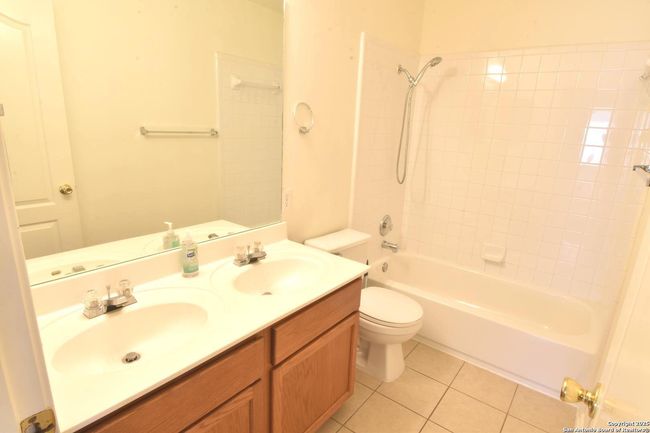 11323 Newkirk, House other with 4 bedrooms, 3 bathrooms and null parking in Helotes TX | Image 42