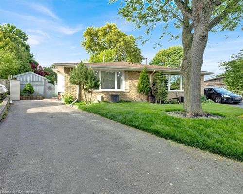 9 Gafney Crt, Hamilton, ON, L9C6N3 | Card Image