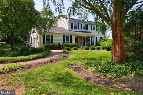 2050 Creek Way, LANSDALE, PA, 19446-5102 | Card Image