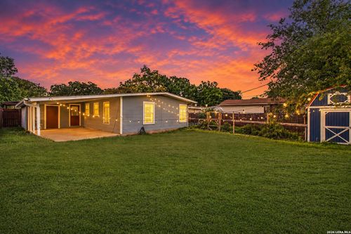 418 Nassau Dr, San Antonio, TX, 78213-4051 | Card Image
