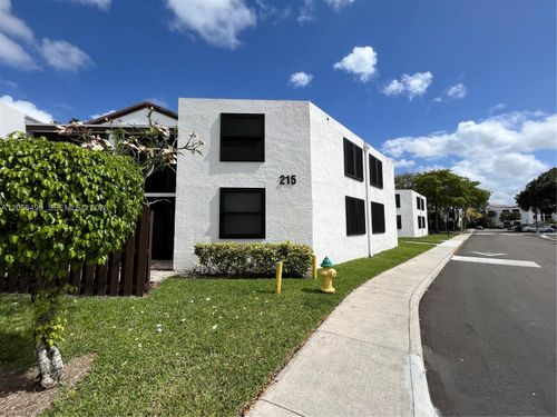 104-215 Lake Pointe Dr, Oakland Park, FL, 33309-3588 | Card Image
