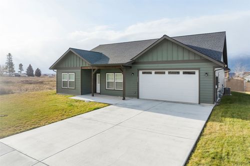 3523 Hitching Post Ln, Stevensville, MT, 59870-8504 | Card Image