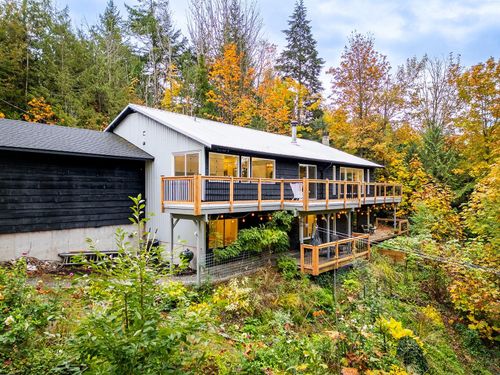 40202 Skyline Dr E, Garibaldi Highlands, BC, V8B0L1 | Card Image