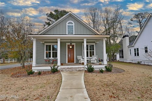 226 Coosaw Point Blvd, Beaufort, SC, 29907-2172 | Card Image