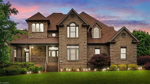 7547 Barbera Dr, Kernersville, NC, 27284-6701 | Card Image