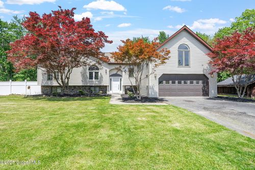 30 Point View Dr, East Greenbush, NY, 12061-1924 | Card Image