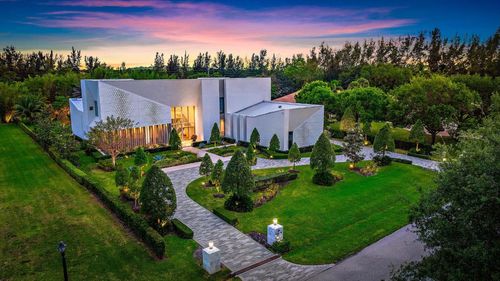 8119 Man O War Rd, Palm Beach Gardens, FL, 33418-7718 | Card Image