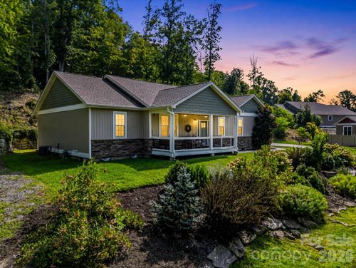 39 Village Overlook Loop, Swannanoa, NC, 28778-3747 | Card Image