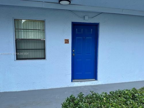 129-9460 Fontainebleau Blvd, Miami, FL, 33172-7500 | Card Image