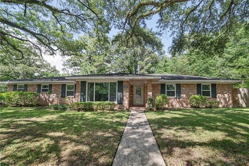 1008 Chalet Dr W, Mobile, AL, 36608-3662 | Card Image