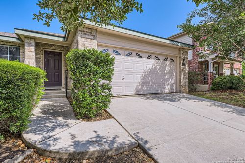 9215 Granberry Pass, Universal City, TX, 78148-4634 | Card Image