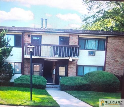 117-117 Cricket Ln, Woodbridge, NJ, 07095-1506 | Card Image