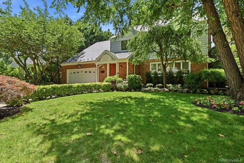 58 Reeve Rd, Rockville Centre, NY, 11570-1122 | Card Image