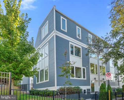 2823 24th Rd, ARLINGTON, VA, 22206-2511 | Card Image