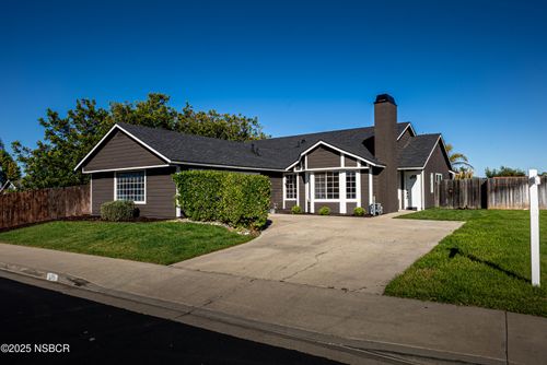 175 Wilson Dr, Santa Maria, CA, 93455-4758 | Card Image