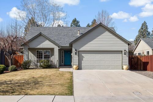 1733 Sw 21st St, Redmond, OR, 97756-9571 | Card Image