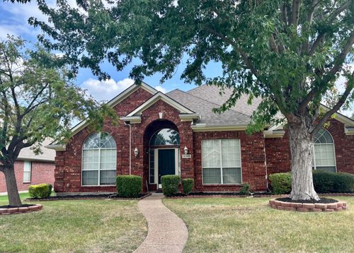 10305 Cecile Dr, Frisco, TX, 75035-8187 | Card Image