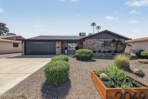 2069 E Carson Dr, Tempe, AZ, 85282-7405 | Card Image