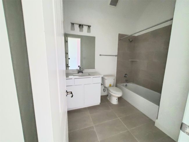 312 Frio Springs Trl, House other with 4 bedrooms, 3 bathrooms and 4 parking in Georgetown TX | Image 7