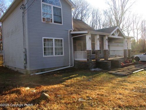 158 Davis Cir, Bushkill, PA, 18324-7917 | Card Image